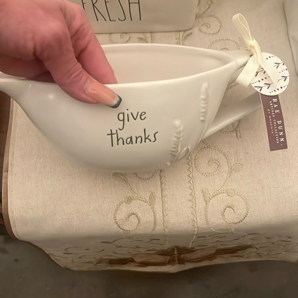 Rae Dunn Other - BWT Rae Dunn "Give Thanks" 🙏 🦃 Gravy Boat ceramic